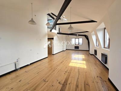 Loft - 91 m² - 2 pièces