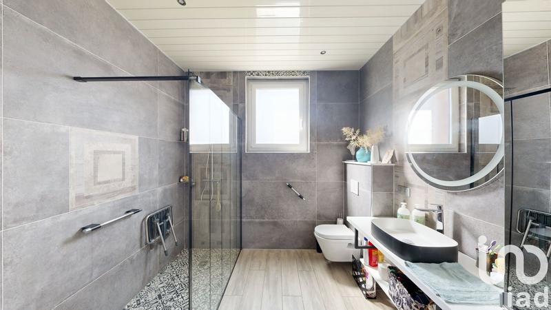 Maison - 288 m² - 7 pièces