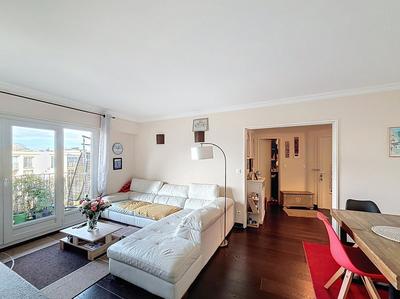 Appartement - 82 m² - 3 pièces