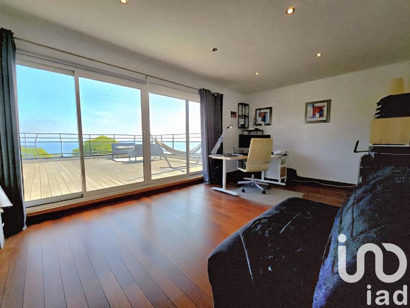 Maison de maîtres - 375 m² - 9 pièces