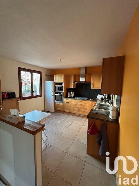 Maison - 216 m² - 6 pièces