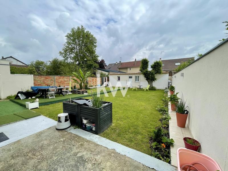 Maison - 115 m² - 7 pièces