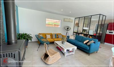 Maison - 99 m² - 5 pièces