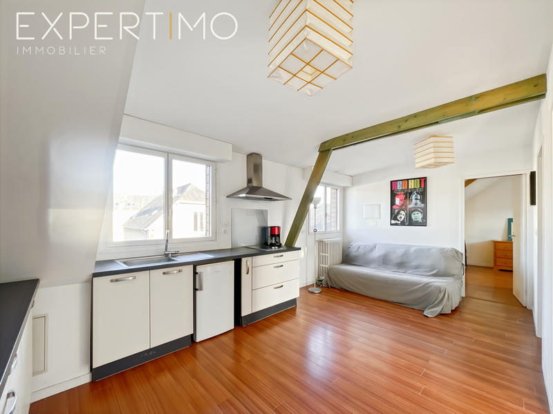 Maison - 202 m² - 12 pièces