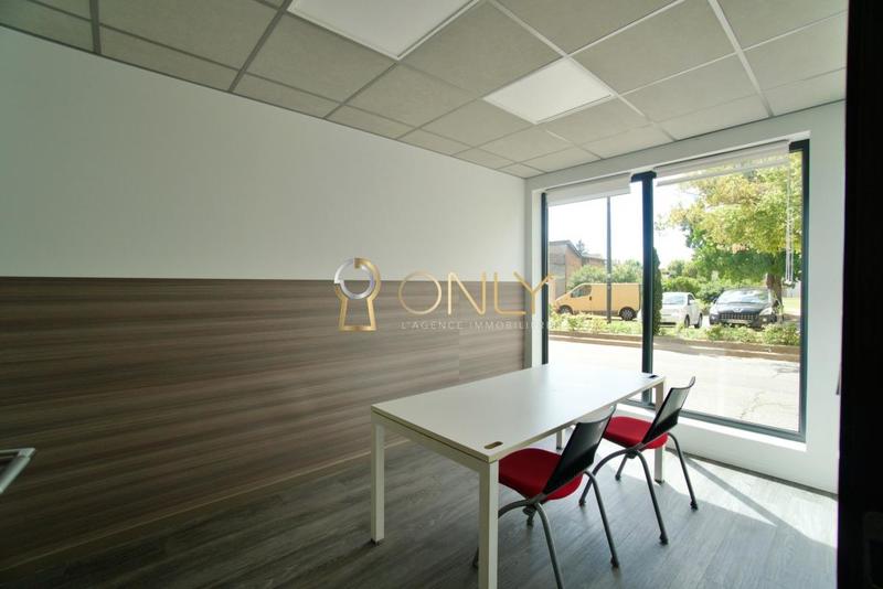 Local commercial - 38 m² - 3 pièces