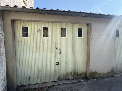 Parking / Garage - 20 m²