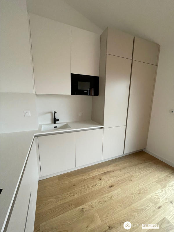 Appartement - 96 m² - 4 pièces