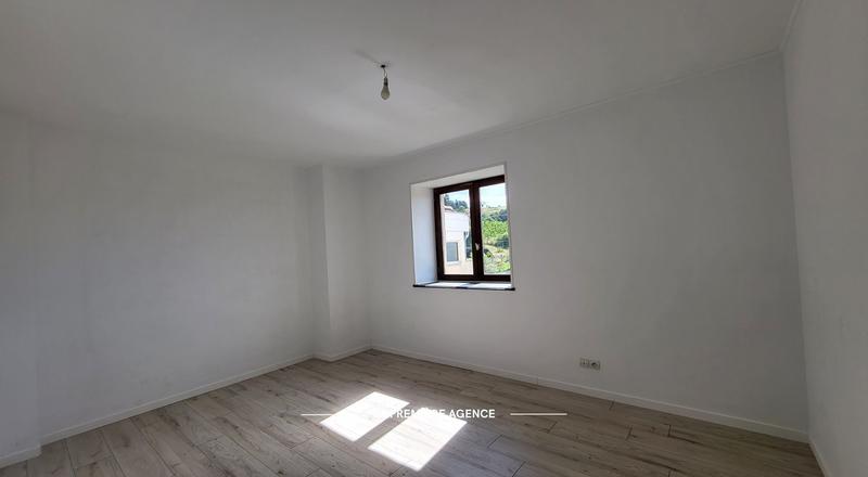 Maison ancienne - 110 m² - 4 pièces