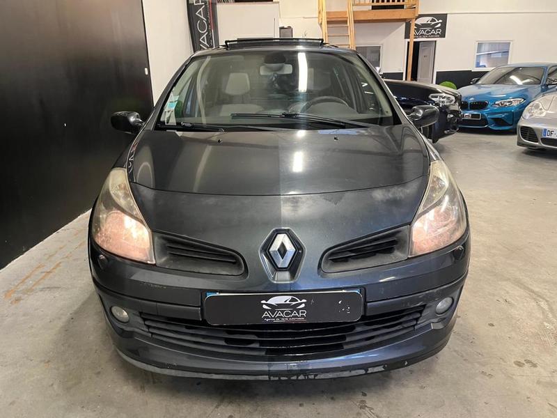 Renault Clio III 5 Portes 1.5 dCi 105 cv Initiale / Toit Ouvrant