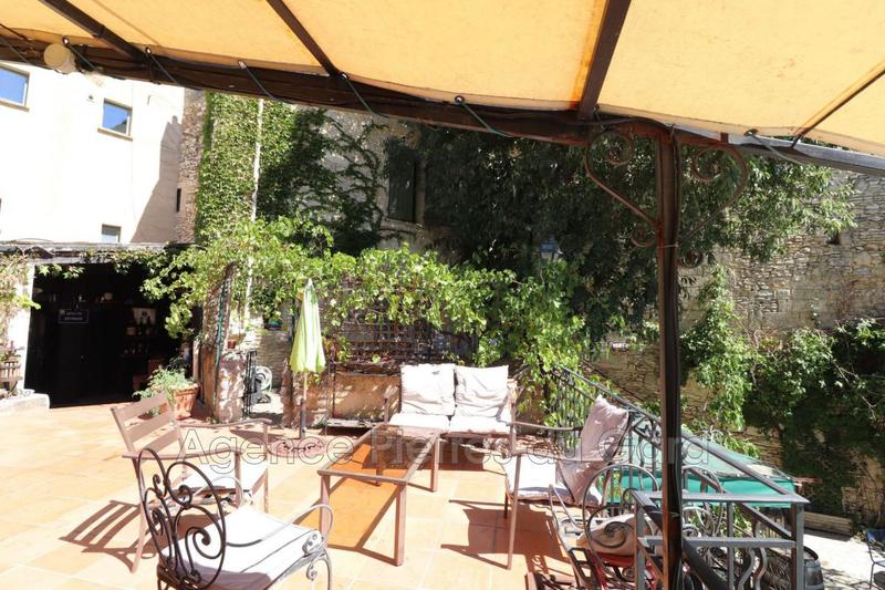 Maison - 345 m² - 7 pièces