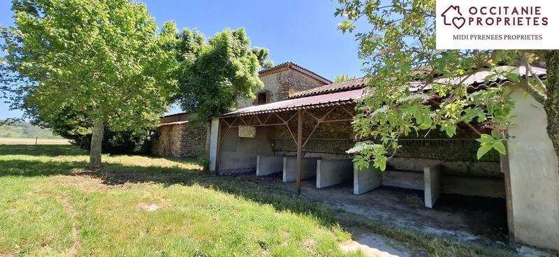 Propriété - 402 m² - 14 pièces