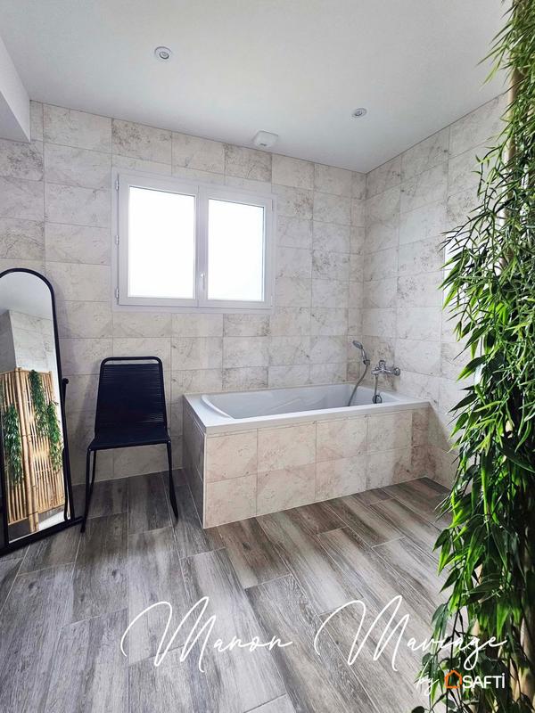 Maison - 138 m² - 6 pièces