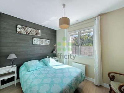 Pavillon - 120 m² - 5 pièces