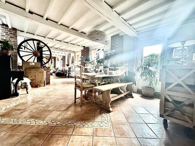Maison - 160 m² - 8 pièces