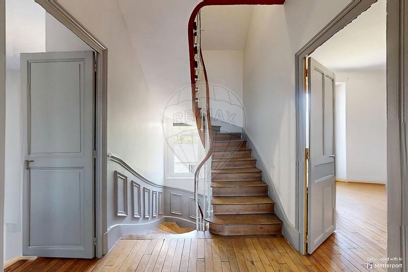 Maison de ville - 184 m² - 7 pièces