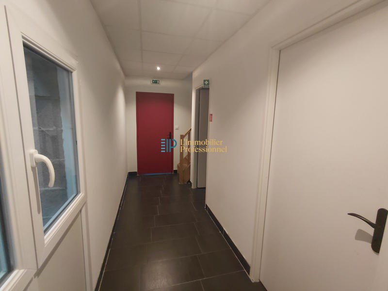 Local d'activités - 310 m²