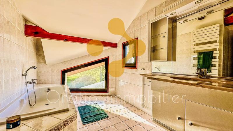 Villa - 140 m² - 5 pièces