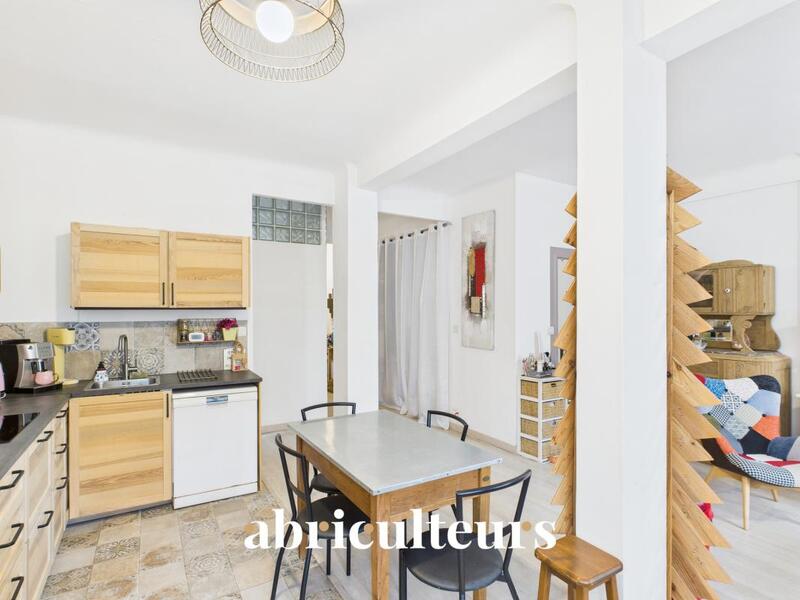 Appartement ancien - 56 m² - 2 pièces