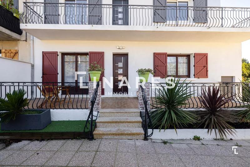 Appartement - 100 m² - 4 pièces