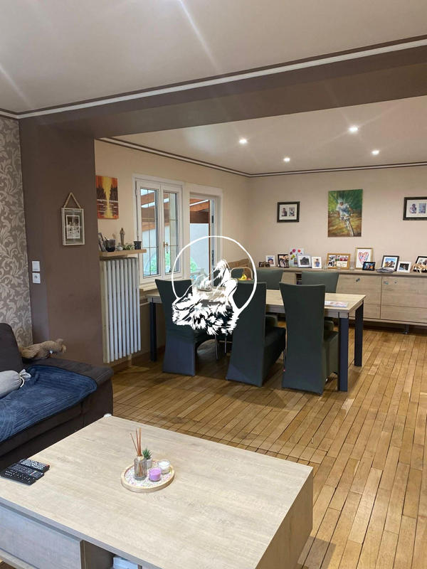 Maison - 121 m² - 6 pièces