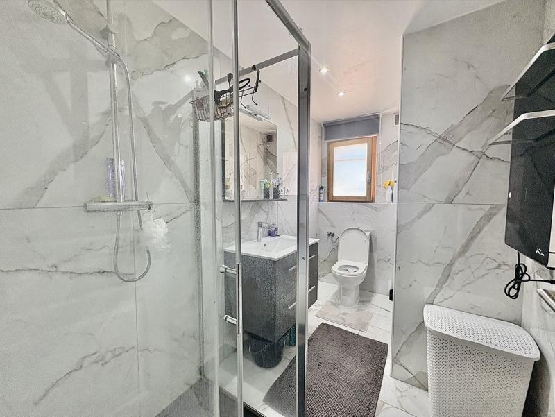 Maison - 189 m² - 7 pièces