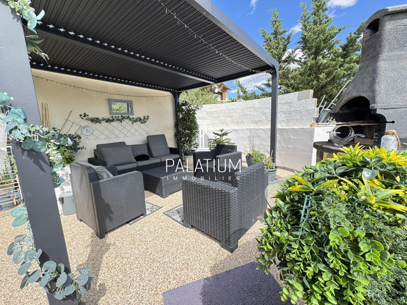 Maison - 90 m² - 4 pièces