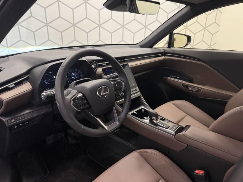 Lexus Lbx 2wd Elegant