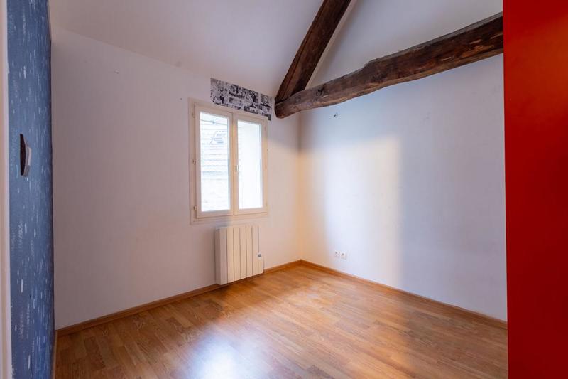 Maison - 99 m² - 5 pièces