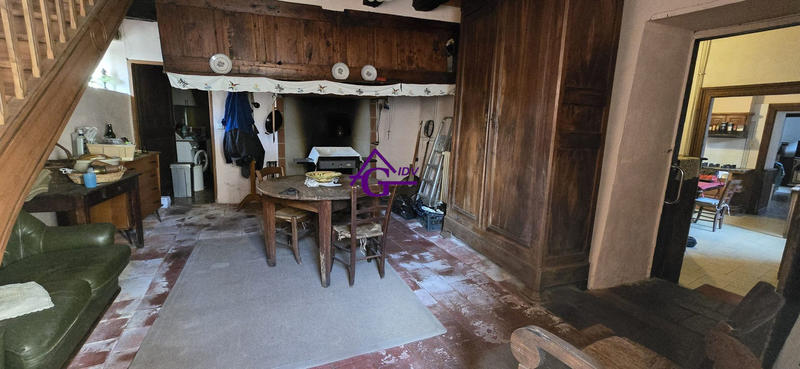 Maison - 195 m² - 7 pièces