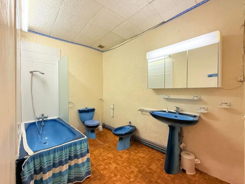 Maison - 180 m² - 7 pièces