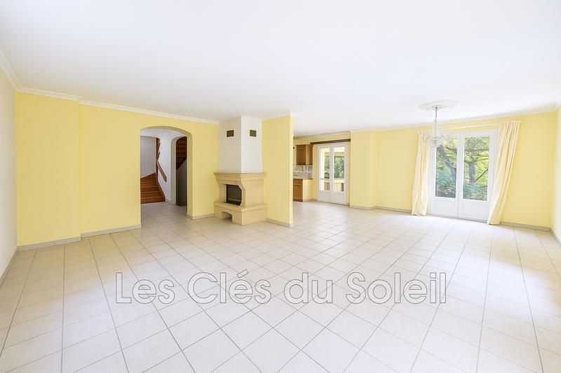 Maison - 117 m² - 6 pièces