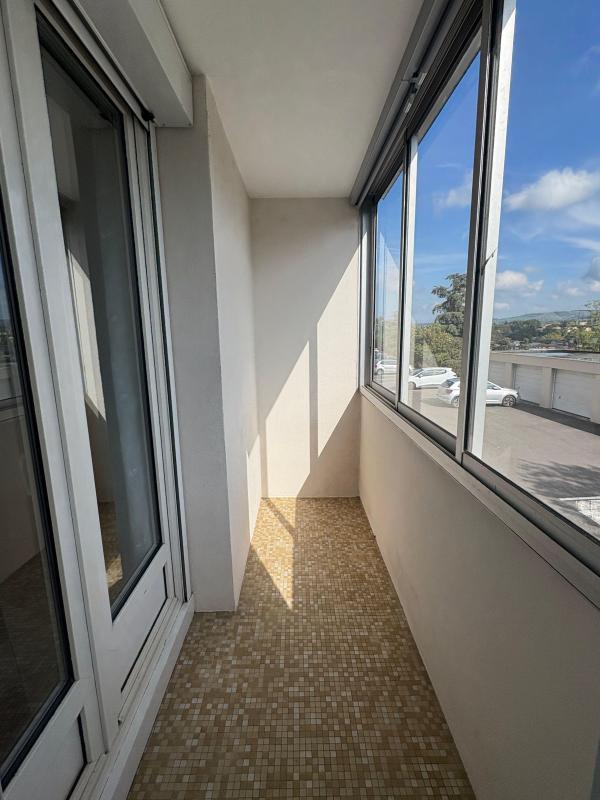 Appartement - 98 m² - 4 pièces