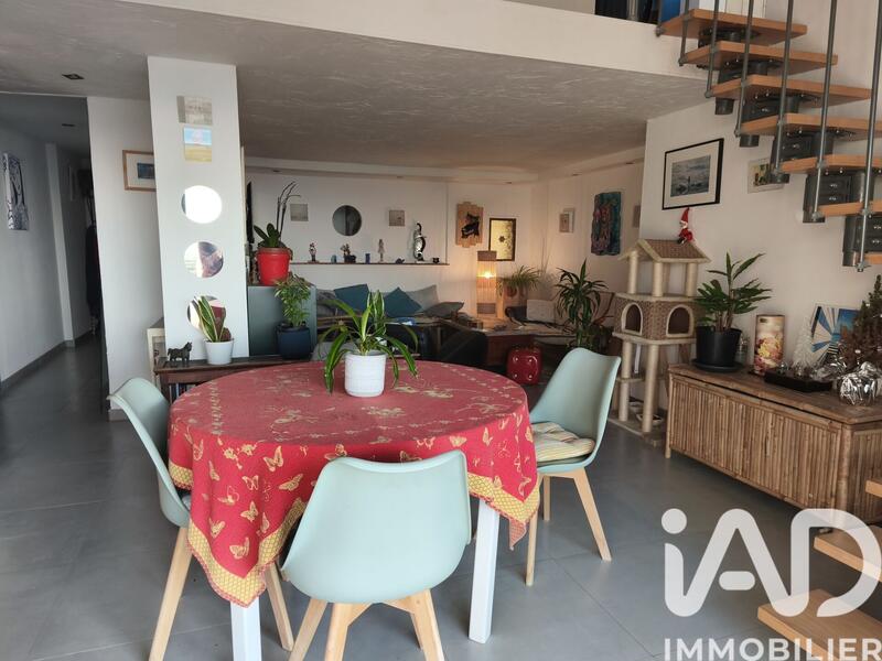 Maison - 104 m² - 5 pièces