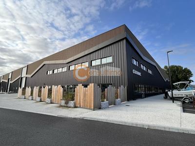 Local d'activité / Entrepôt - 1 550 m²