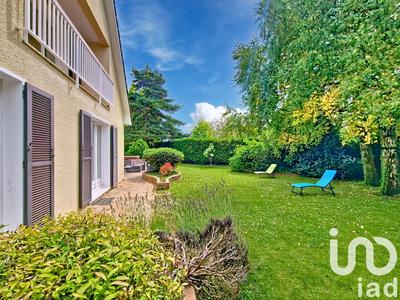 Maison - 235 m² - 8 pièces