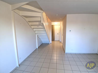 Appartement - 70 m² - 3 pièces