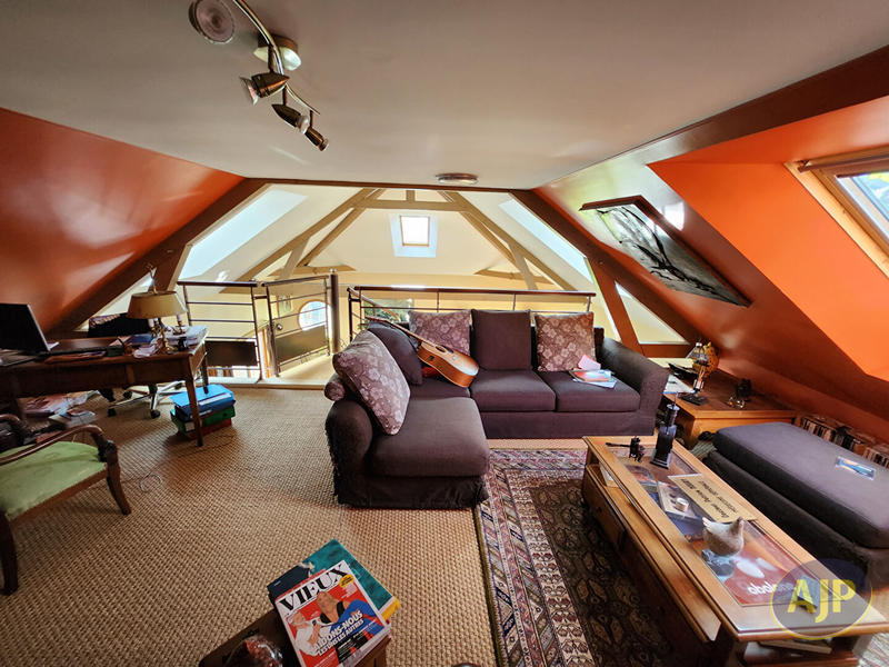 Maison - 160 m² - 4 pièces