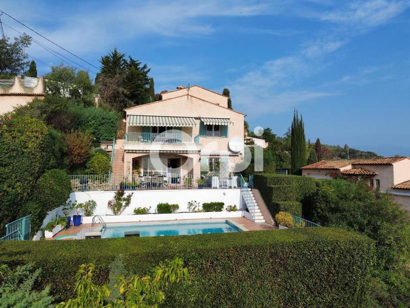 Villa - 191 m² - 6 pièces