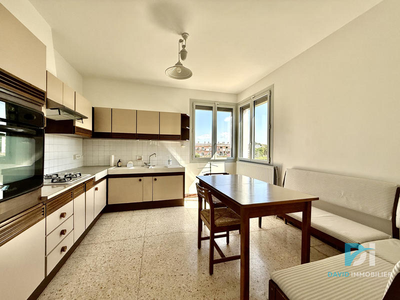 Maison - 102 m² - 4 pièces