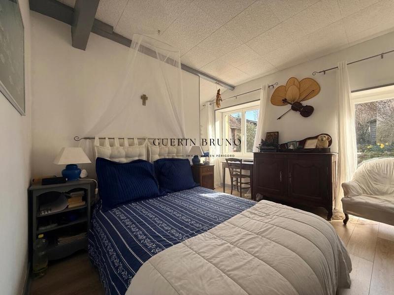 Propriété - 364 m² - 10 pièces