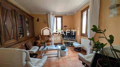 Maison - 215 m² - 7 pièces