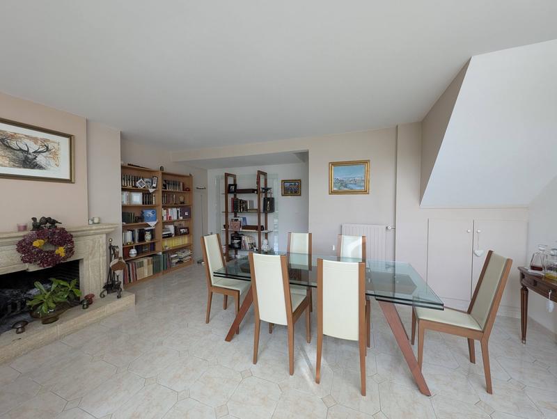 Maison - 155 m² - 7 pièces