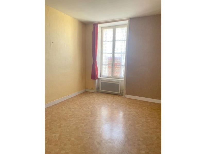 Maison - 84 m² - 6 pièces