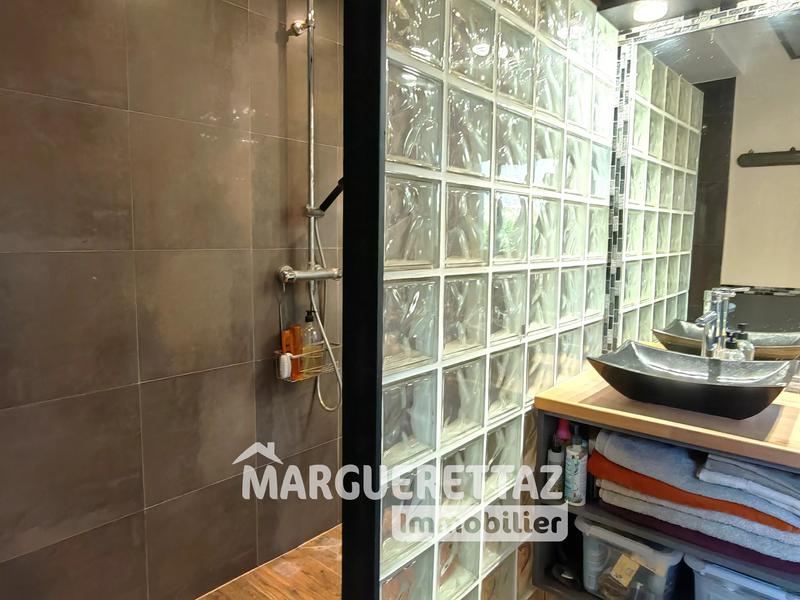 Appartement - 110 m² - 3 pièces