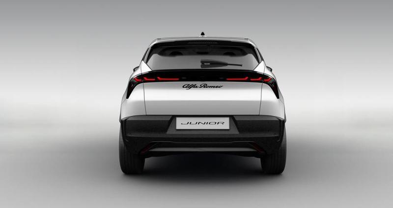 Alfa Romeo Junior Electrique Elettrica 156 ch Techno