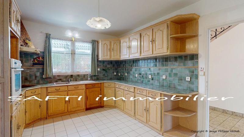 Maison - 198 m² - 6 pièces