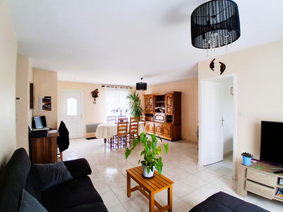 Maison - 92 m² - 4 pièces