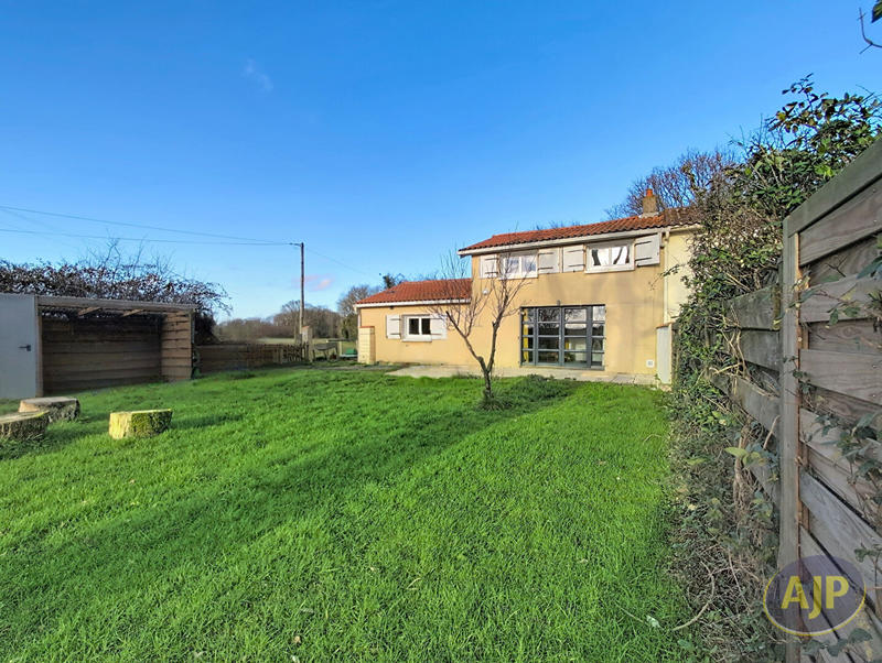 Maison - 92 m² - 4 pièces