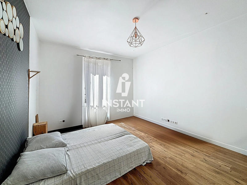 Appartement - 96 m² - 5 pièces