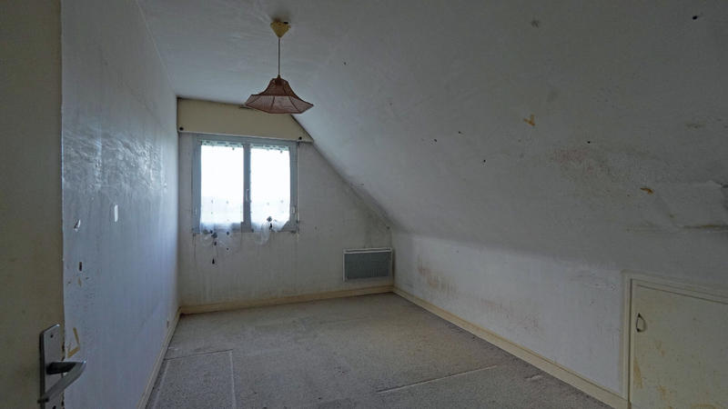 Maison - 95 m² - 5 pièces